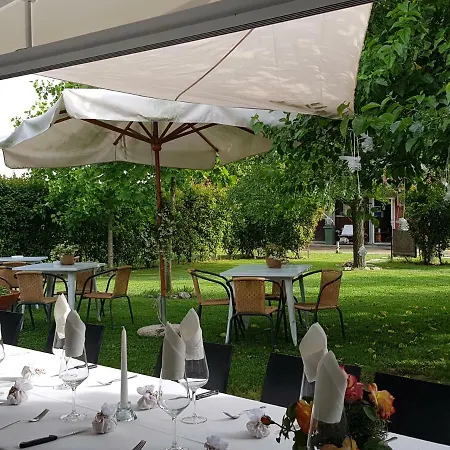 La Scuderia Hotel 2*