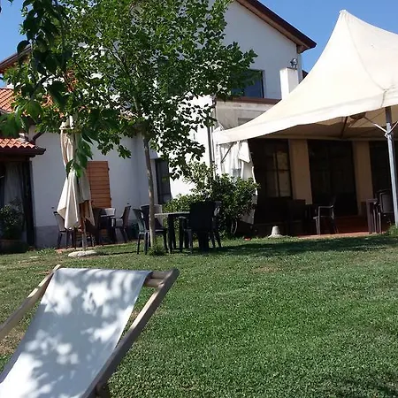 Hotel La Scuderia 2*