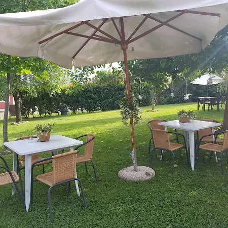 La Scuderia 2* Sarzana